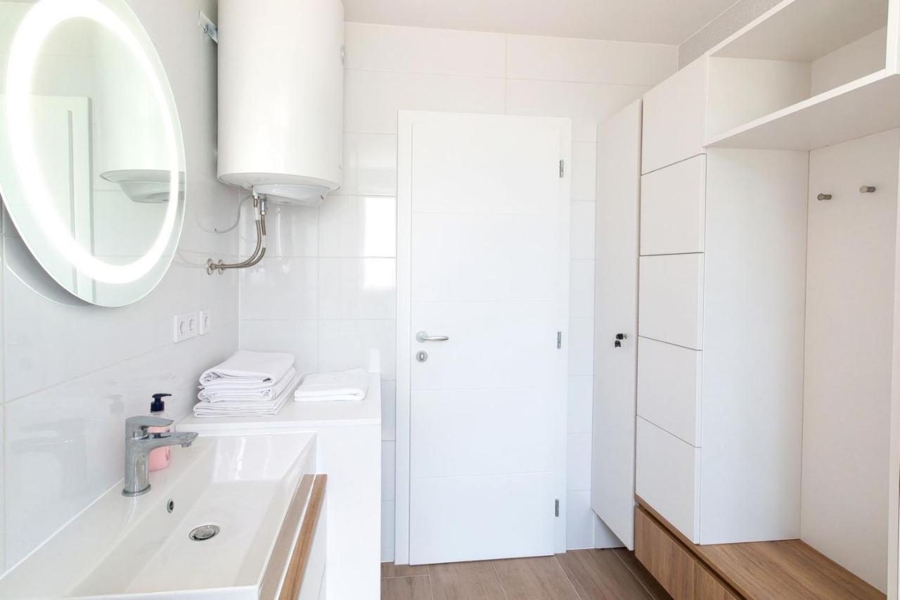 Apartment Nauta Lux Малинска Экстерьер фото